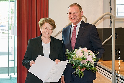 Professorin Dr.in Brigitte Kepplinger / Landeshauptmann Mag. Thomas Stelzer